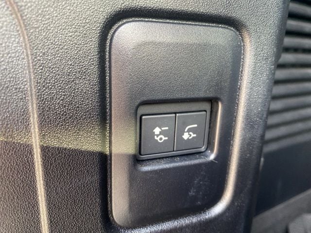 2024 Land Rover Defender 130 S