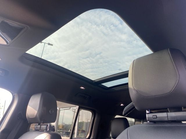 2024 Land Rover Defender 130 S