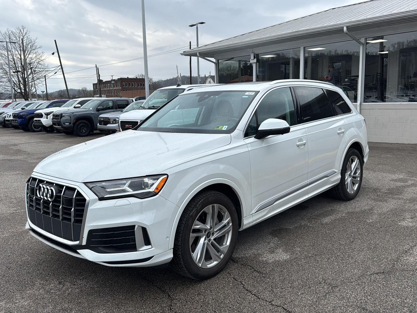 2023 Audi Q7 Premium