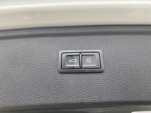 2022 Audi SQ5 Premium Plus quattro