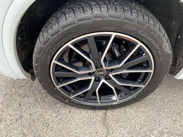 2022 Audi SQ5 Premium Plus quattro