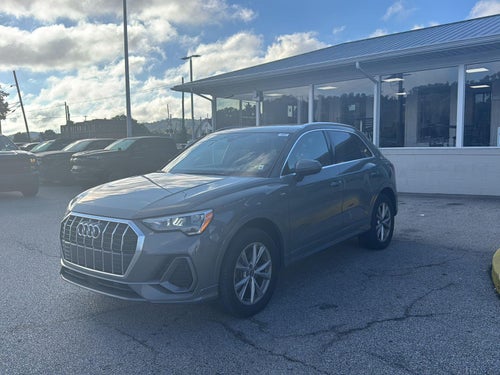 2022 Audi Q3 S line Premium