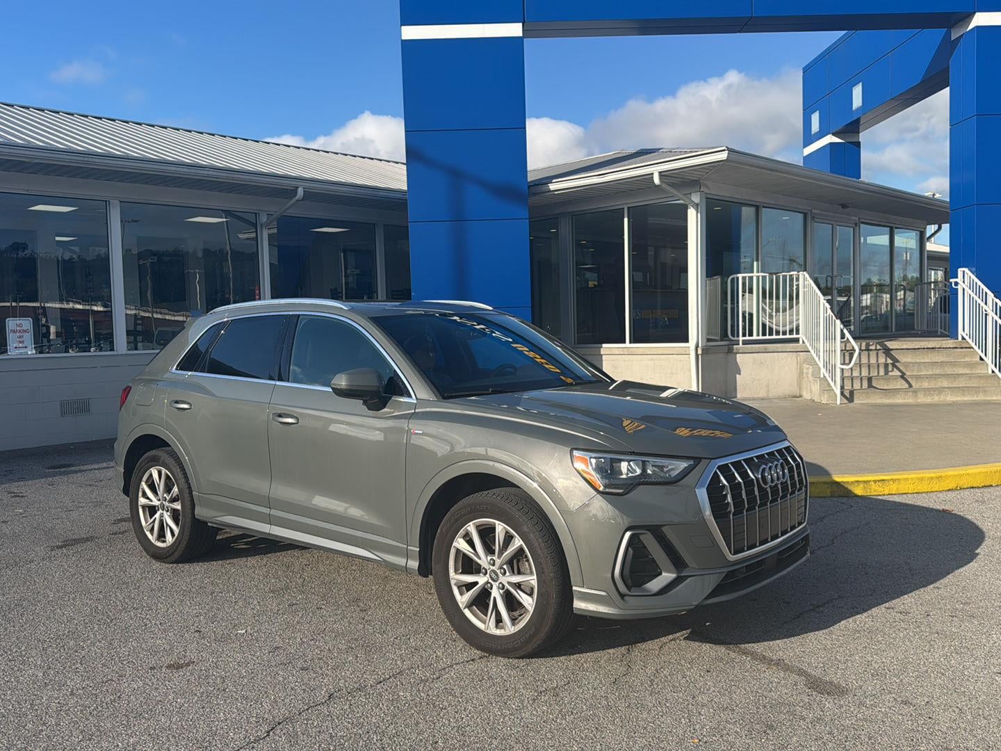 2022 Audi Q3 S line Premium