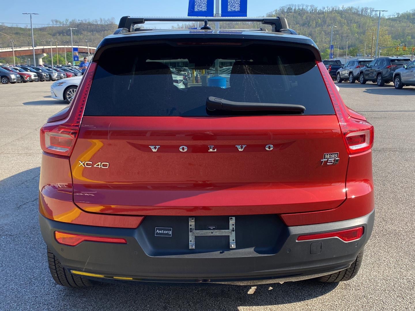 2021 Volvo XC40 R-Design