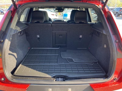 2021 Volvo XC40 R-Design