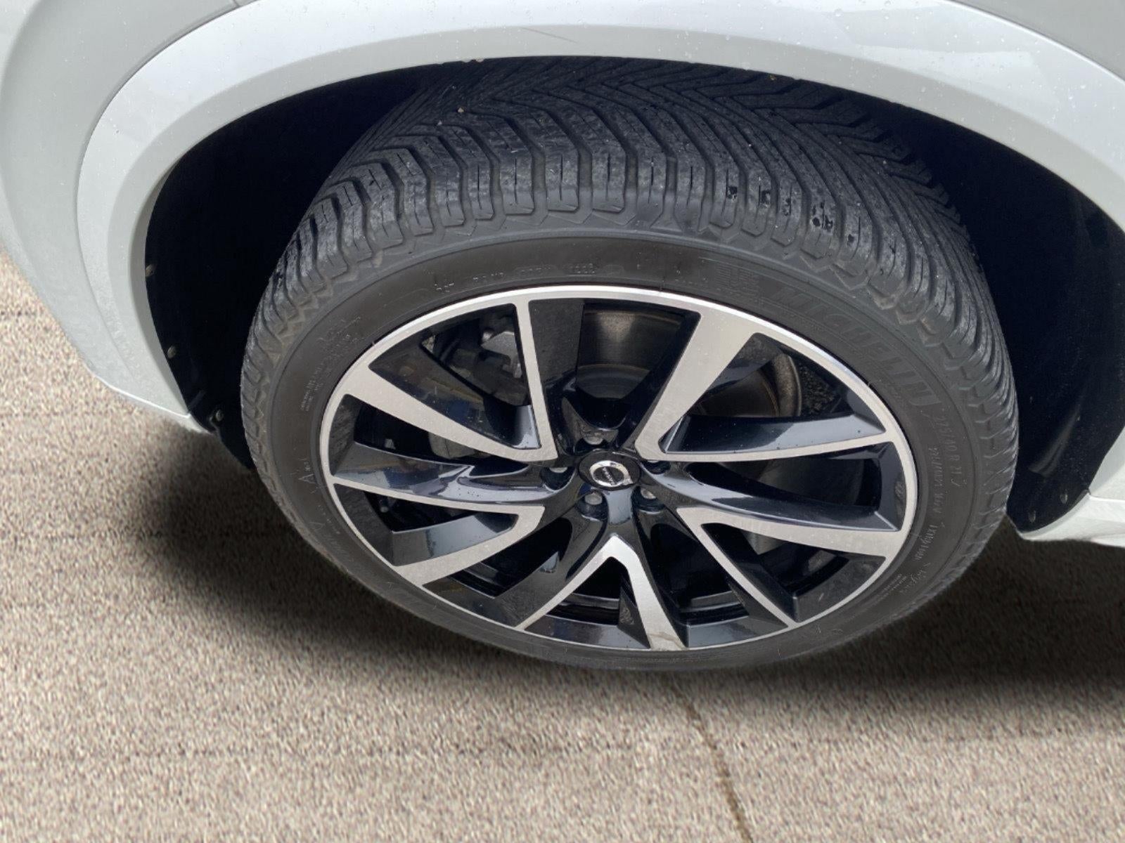 2021 Volvo Xc90 Momentum
