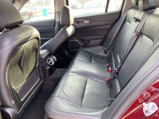 2017 Alfa Romeo Giulia Ti