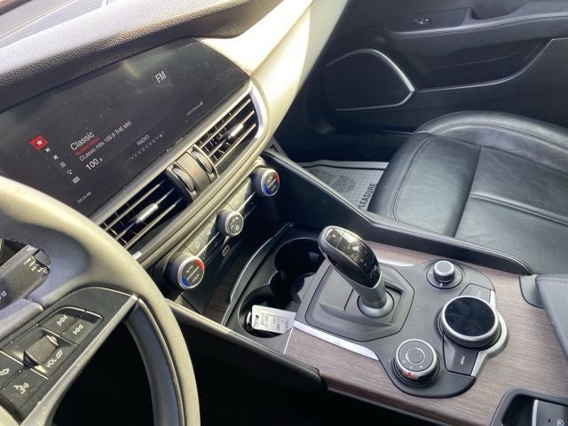 2017 Alfa Romeo Giulia Ti