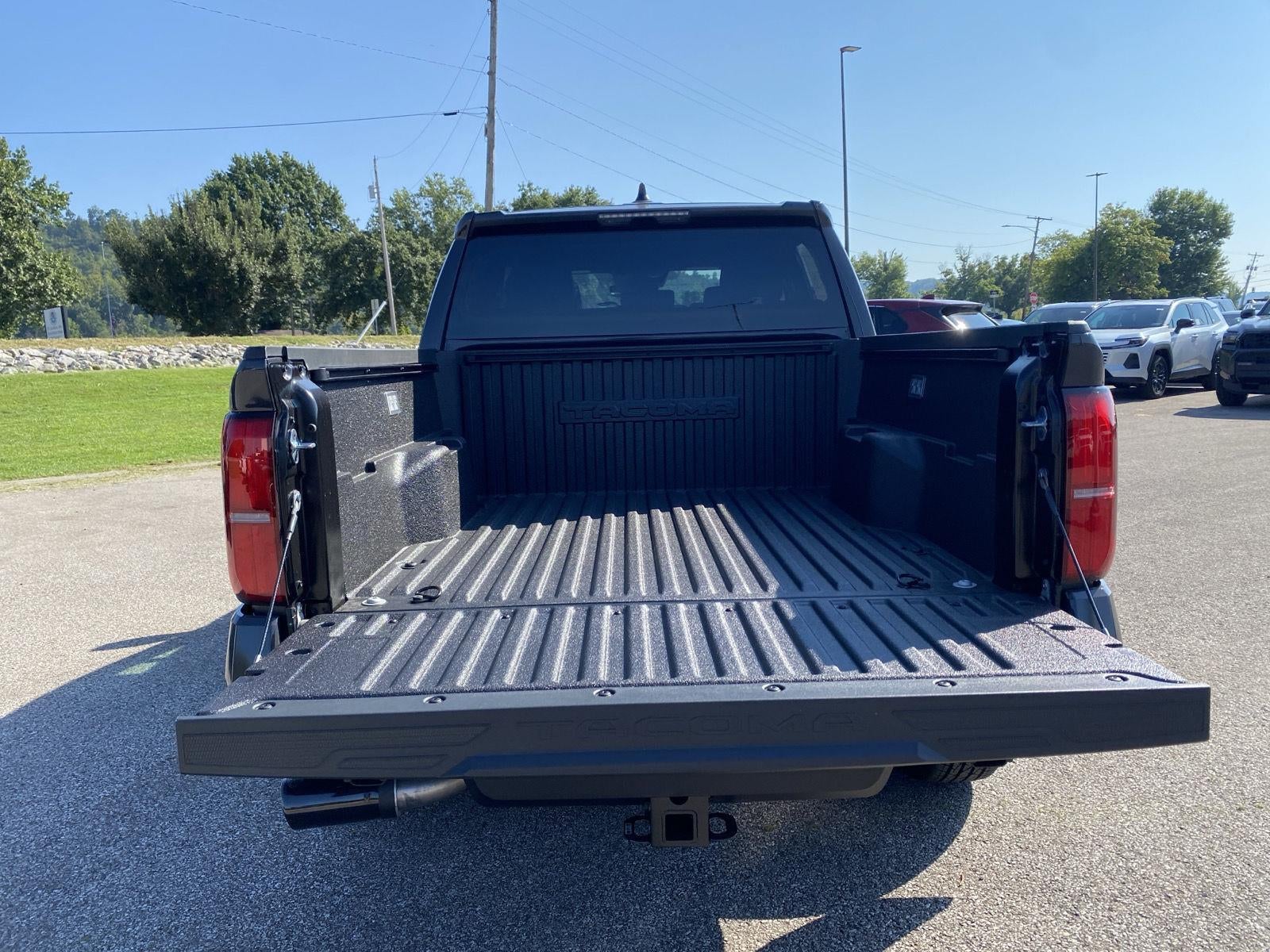 2026 Toyota Tacoma 4Wd SR5 DOUBLE CAB 5' BED AT