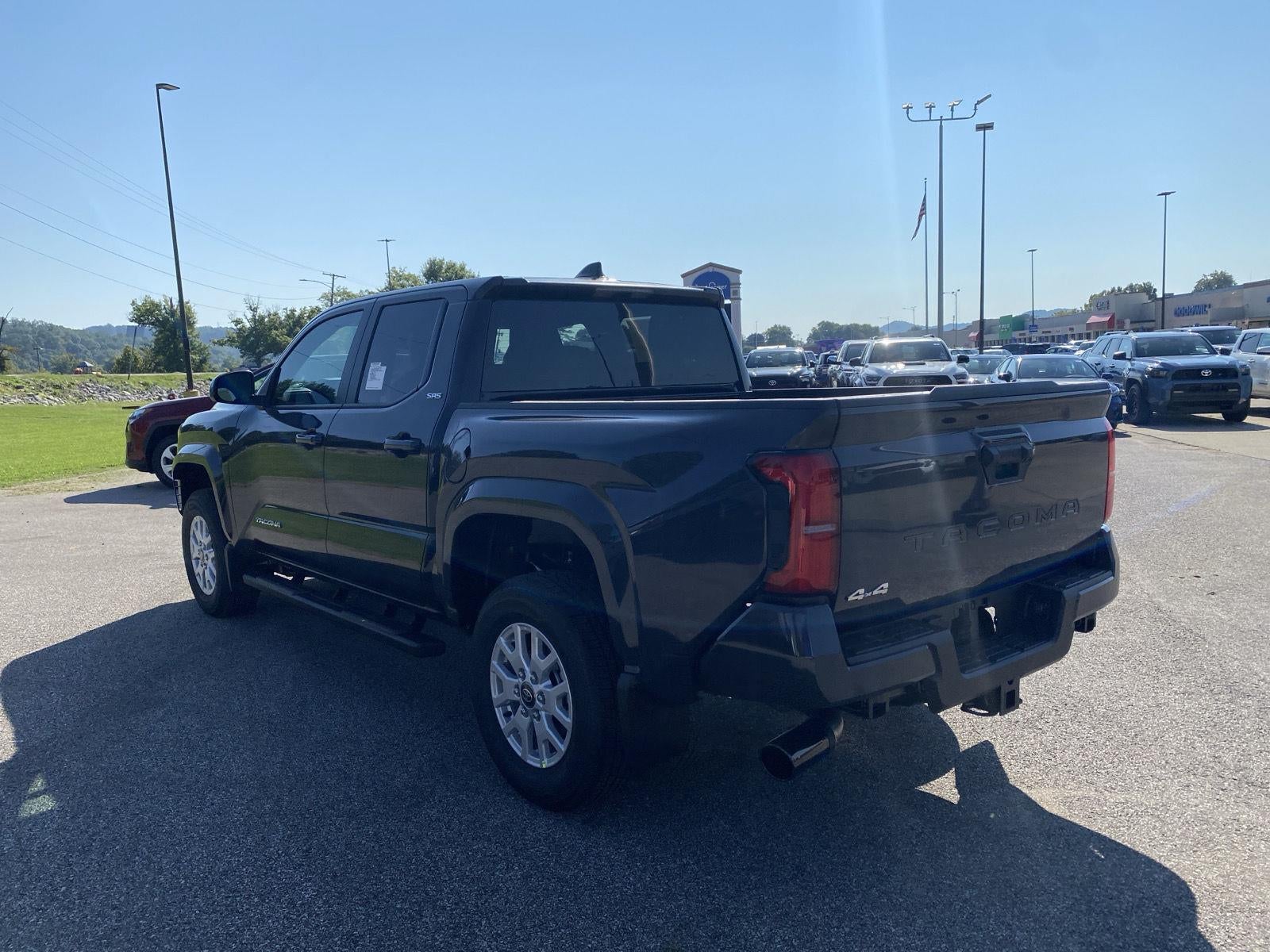 2026 Toyota Tacoma 4Wd SR5 DOUBLE CAB 5' BED AT