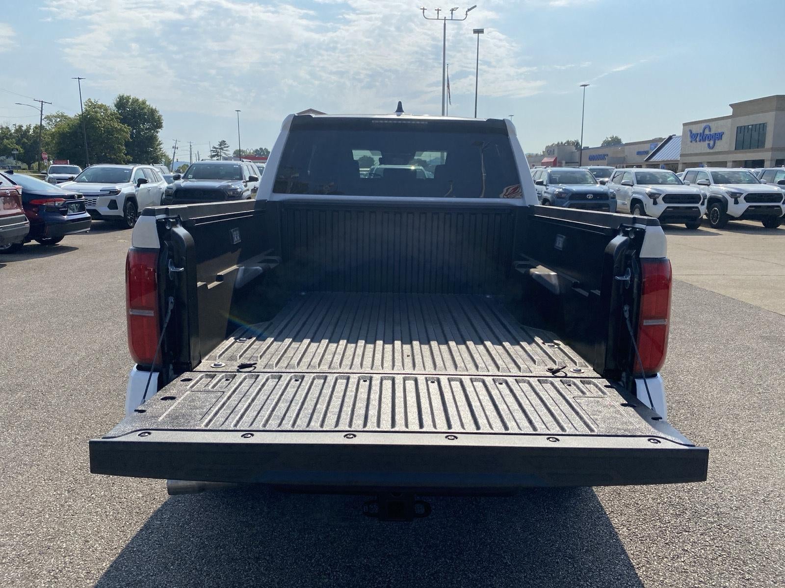 2026 Toyota Tacoma 4Wd SR5 DOUBLE CAB 5' BED AT