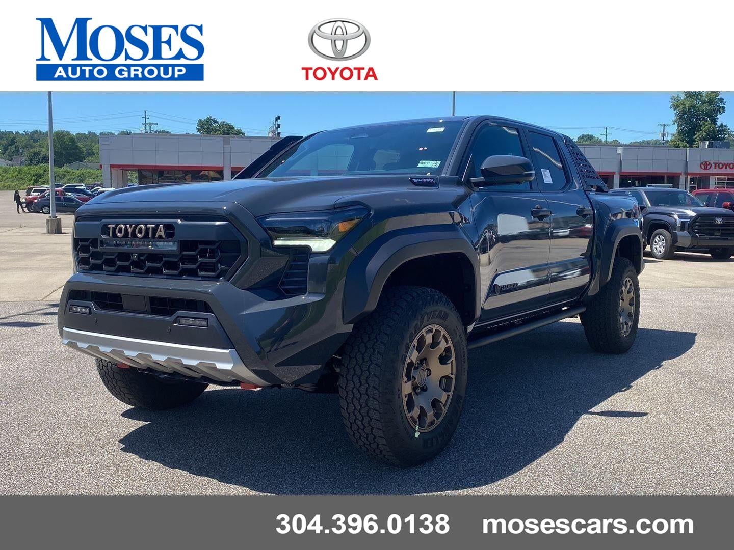 2026 Toyota Tacoma i-FORCE MAX Tacoma Trailhunter