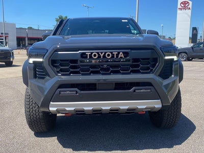 2026 Toyota Tacoma i-FORCE MAX Tacoma Trailhunter