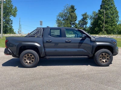 2026 Toyota Tacoma i-FORCE MAX Tacoma Trailhunter