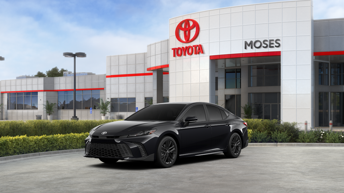 2027 Toyota CAMRY SE AWD