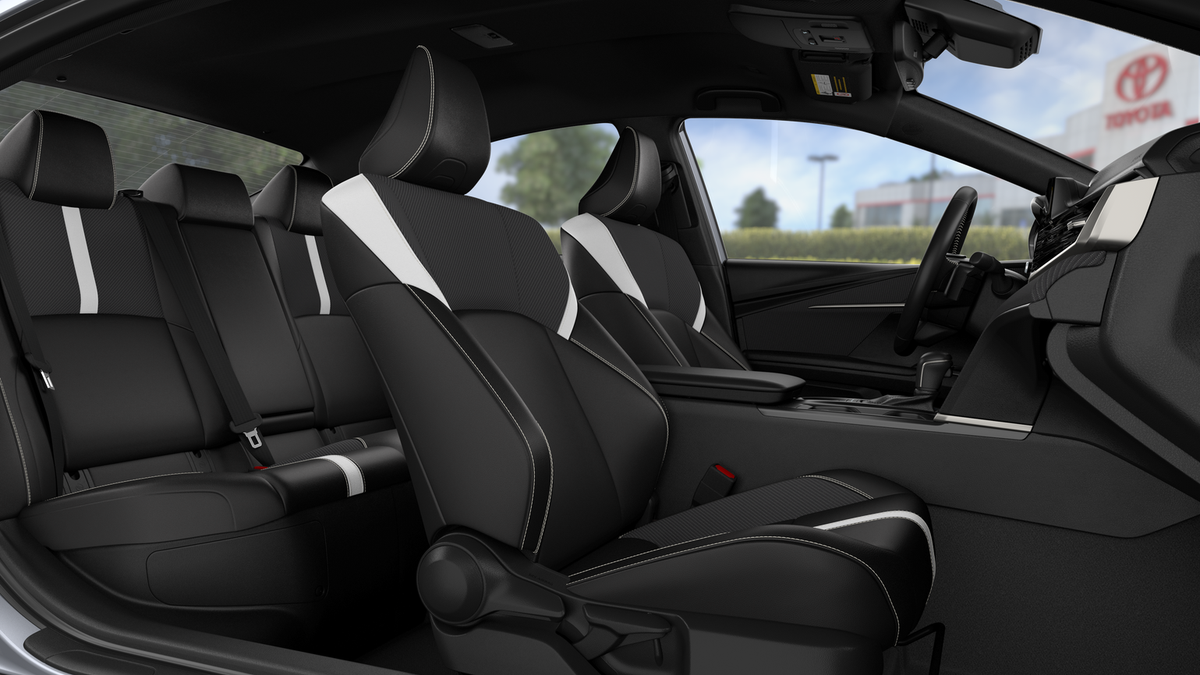 2027 Toyota CAMRY SE AWD
