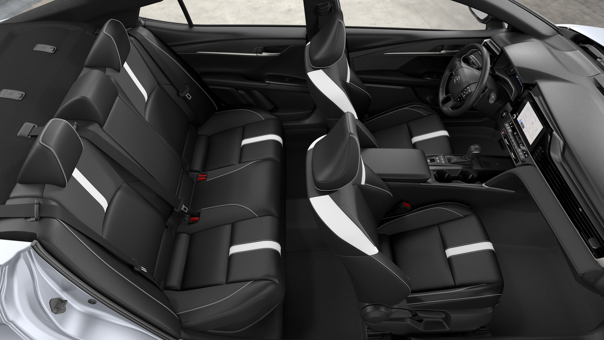 2027 Toyota CAMRY SE AWD