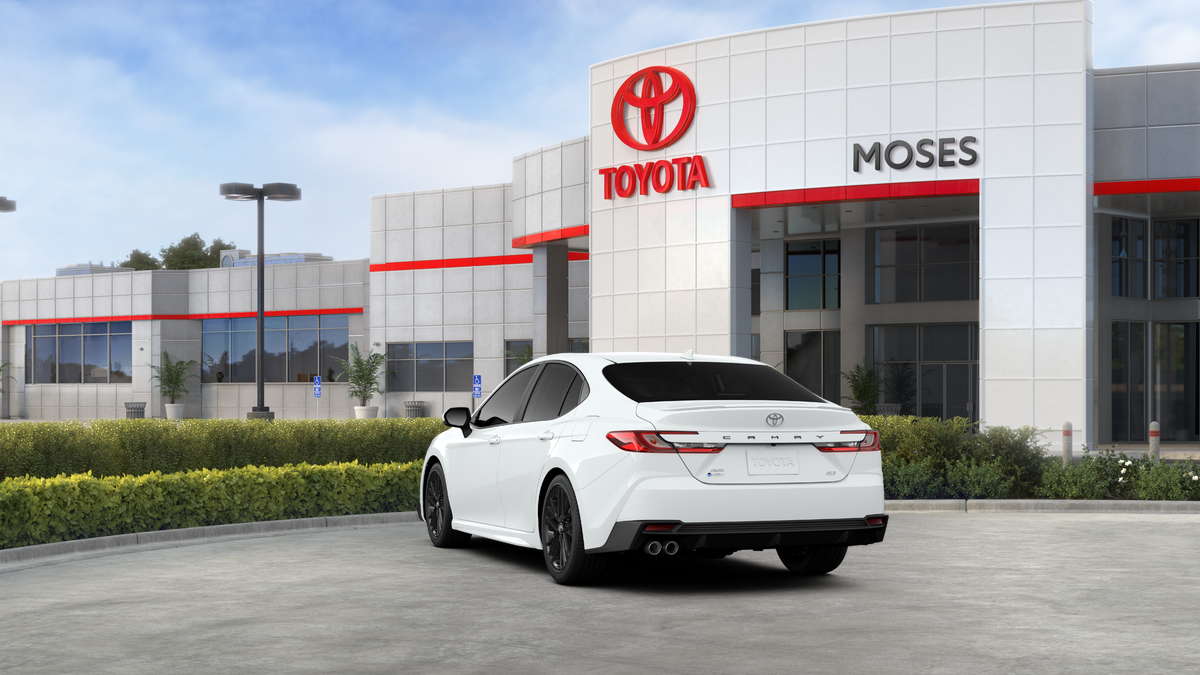 2027 Toyota CAMRY SE AWD
