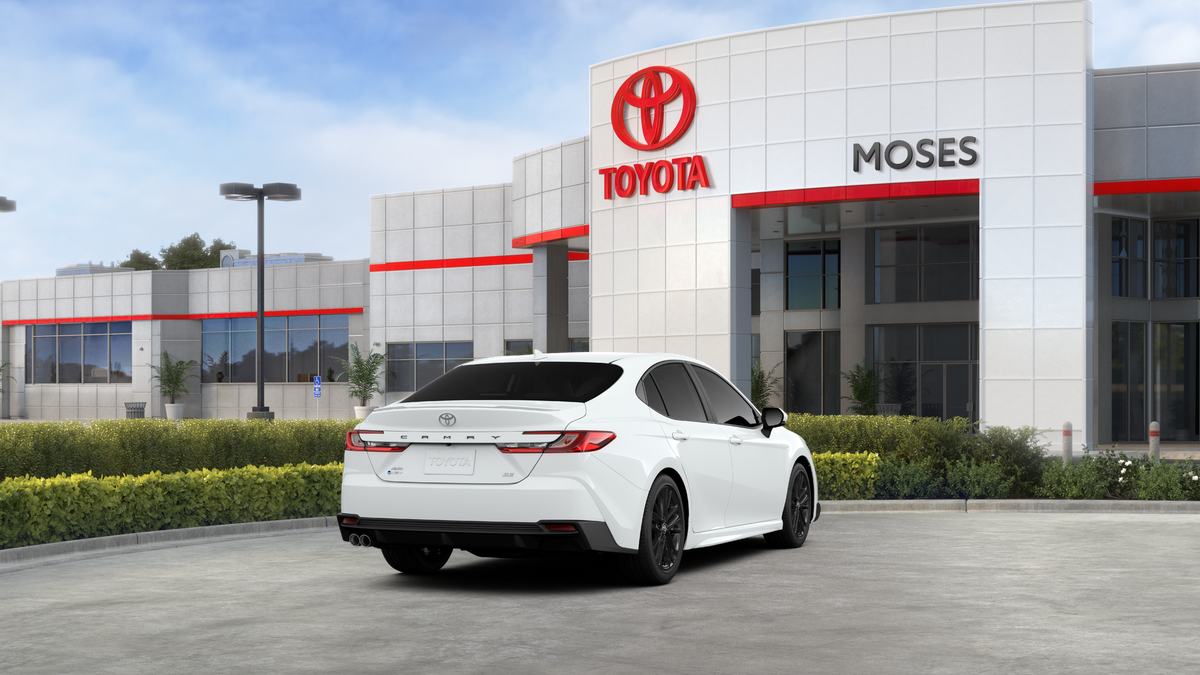 2027 Toyota CAMRY SE AWD