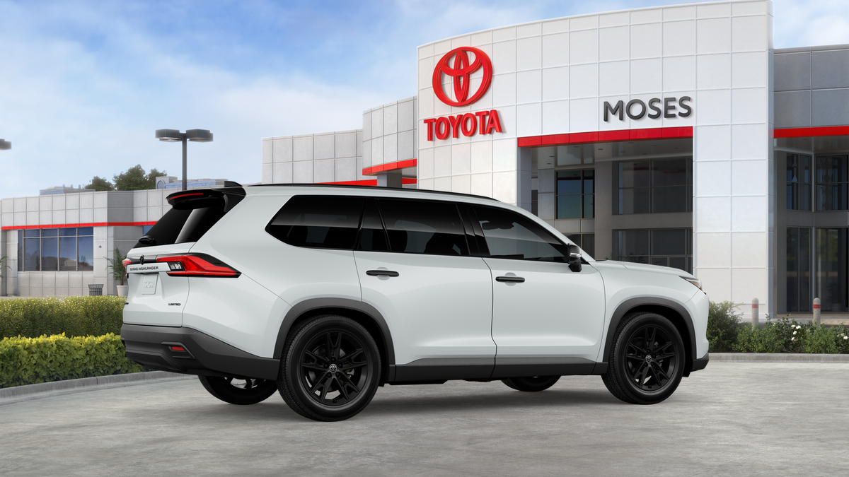2026 Toyota Grand Highlander Hybrid Nightshade