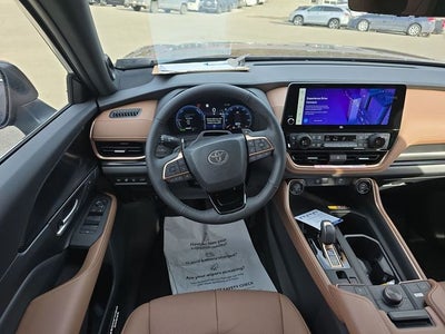 2026 Toyota Grand Highlander Hybrid MAX Platinum