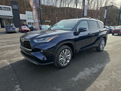 2026 Toyota Highlander Hybrid Platinum