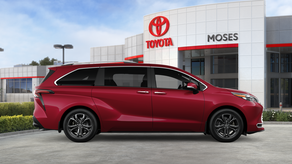 2026 Toyota Sienna Platinum 7-Passenger