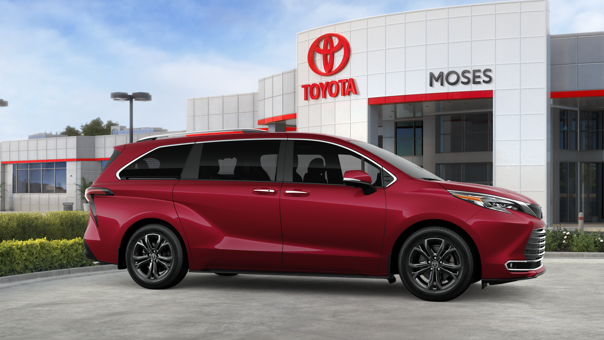 2026 Toyota Sienna Platinum 7-Passenger
