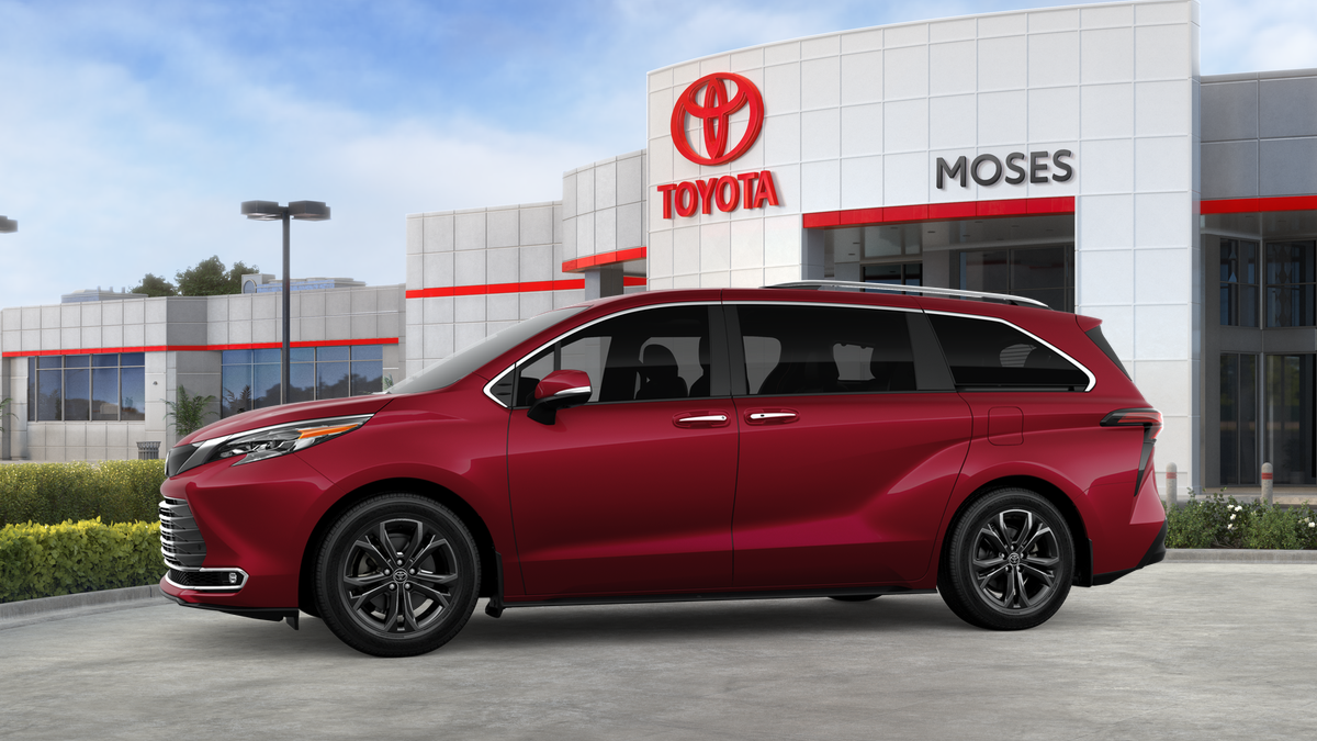2026 Toyota Sienna Platinum 7-Passenger