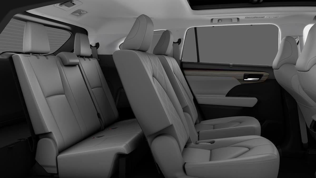 2026 Toyota Highlander Platinum
