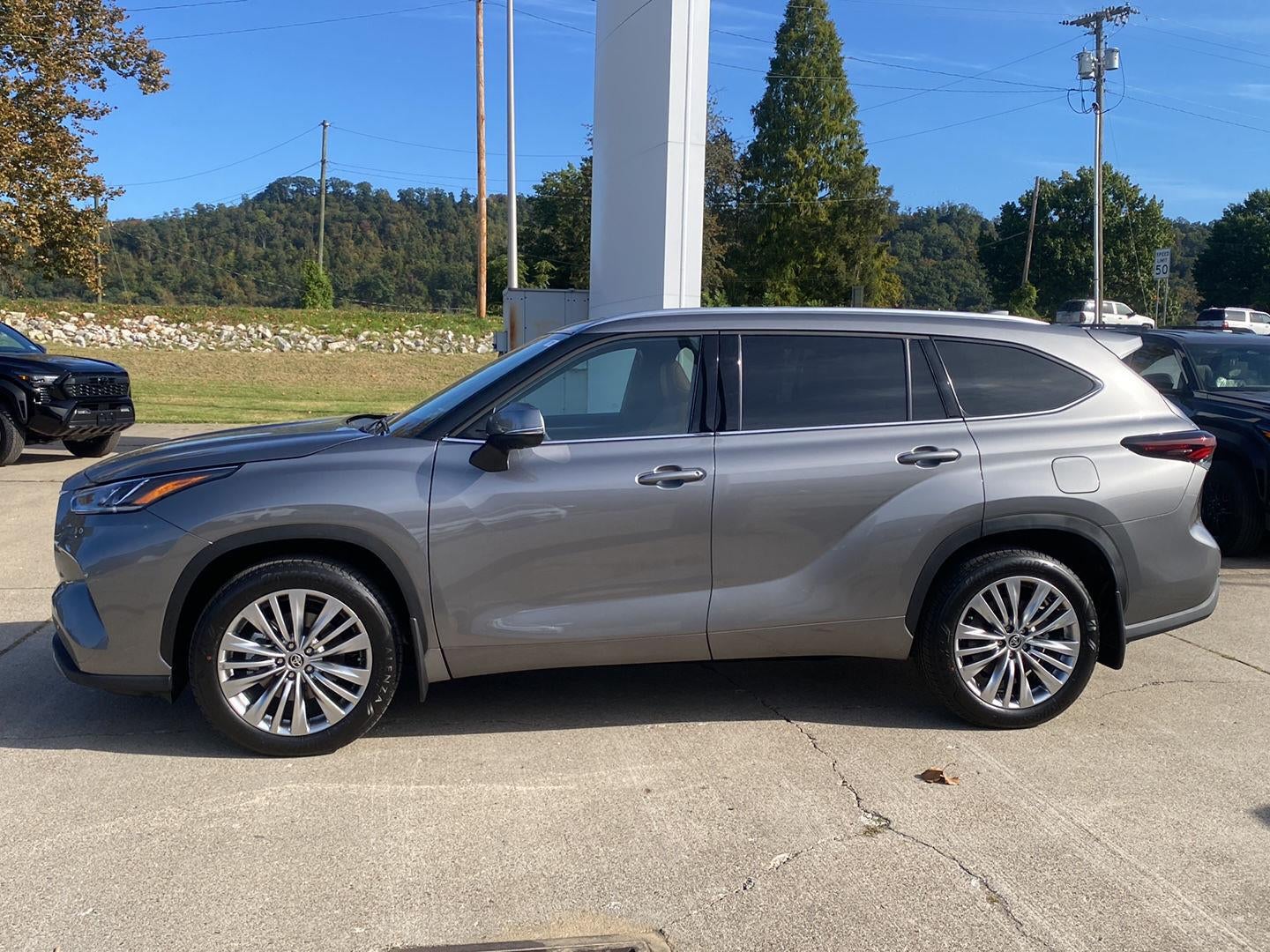 2026 Toyota Highlander Platinum