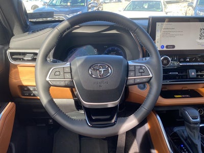 2026 Toyota Highlander Platinum