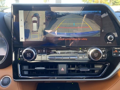 2026 Toyota Highlander Platinum