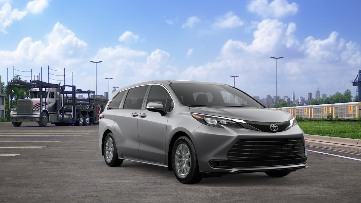 2026 Toyota Sienna LE 8-Passenger