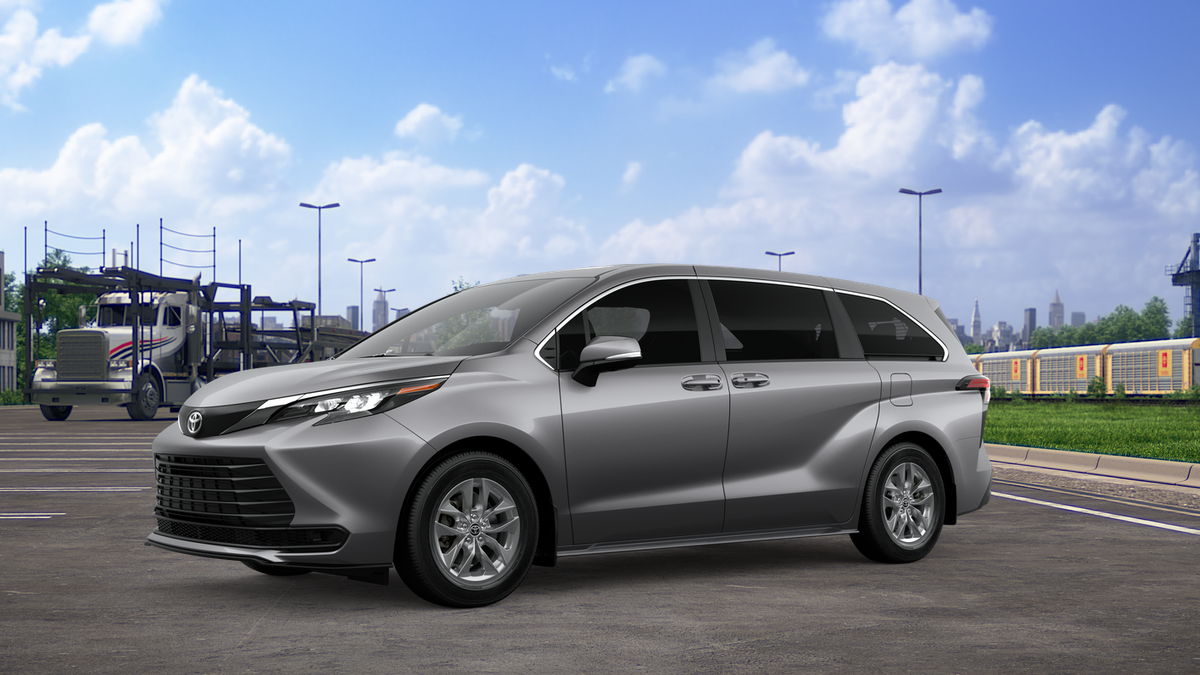 2026 Toyota Sienna LE 8-Passenger