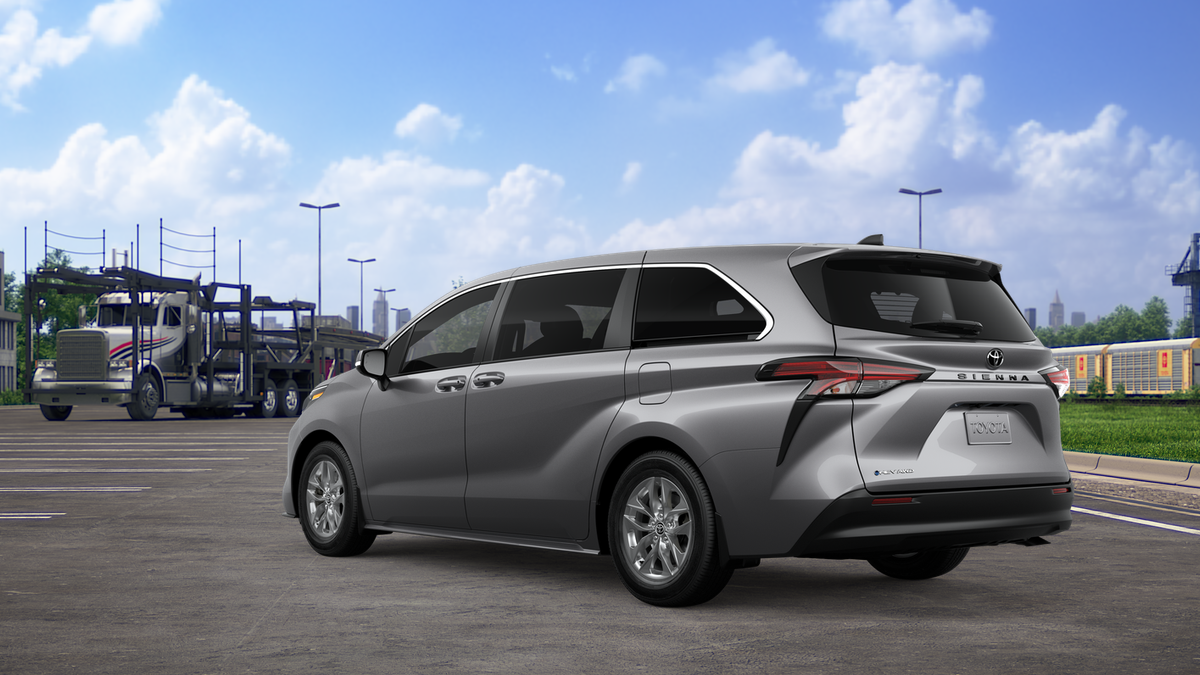 2026 Toyota Sienna LE 8-Passenger