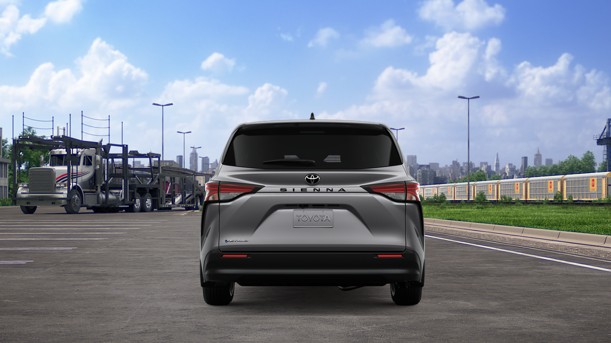 2026 Toyota Sienna LE 8-Passenger