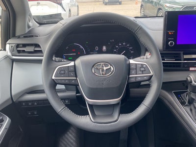 2026 Toyota Sienna XLE 8-Passenger