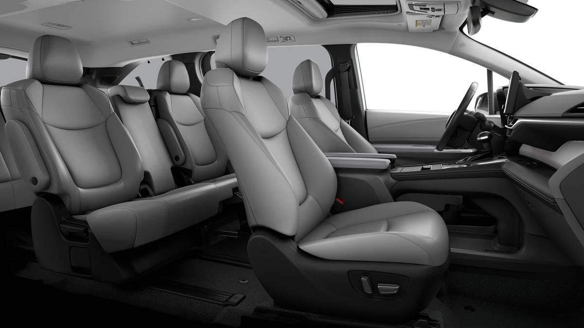 2026 Toyota Sienna XLE FWD 8-PASSENGER
