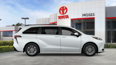 2026 Toyota Sienna XLE 8-Passenger
