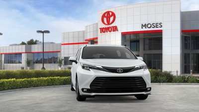 2026 Toyota Sienna XLE 8-Passenger