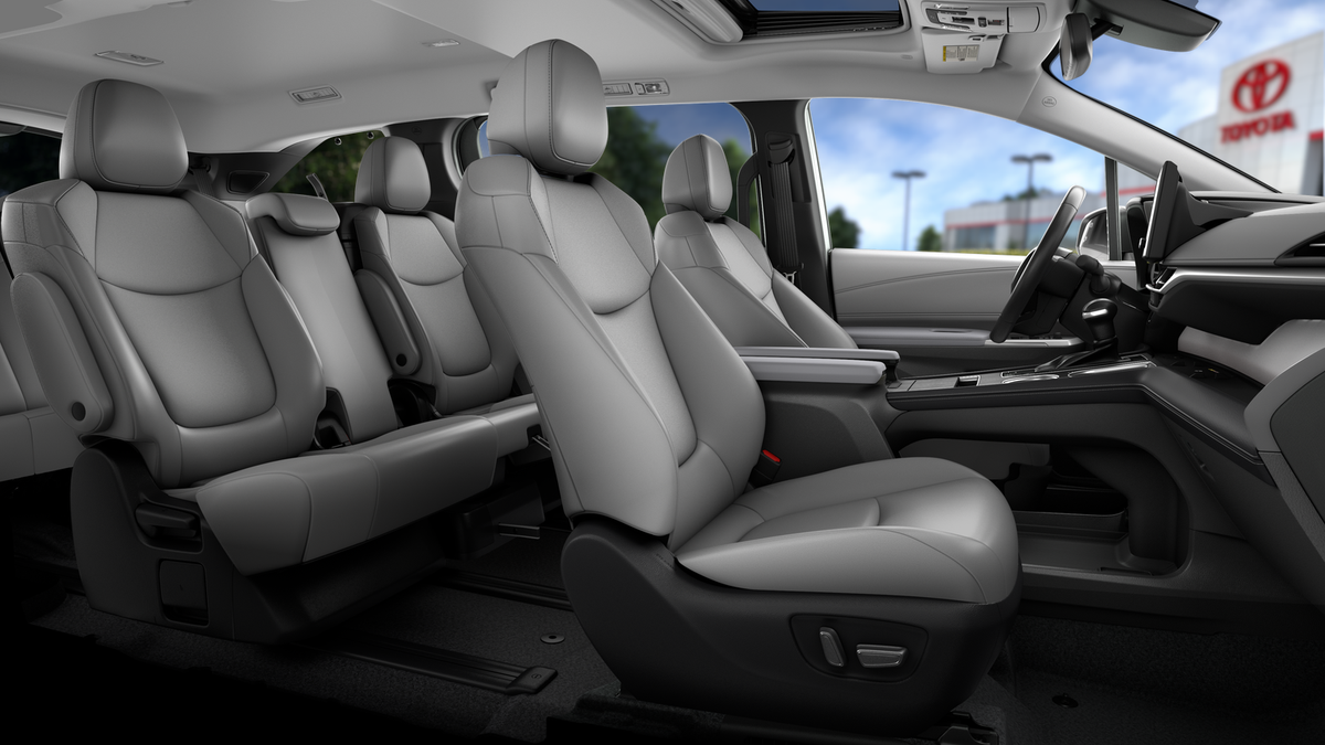 2026 Toyota Sienna XLE 8-Passenger