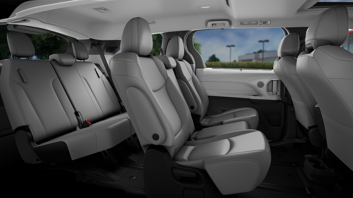 2026 Toyota Sienna XLE 8-Passenger