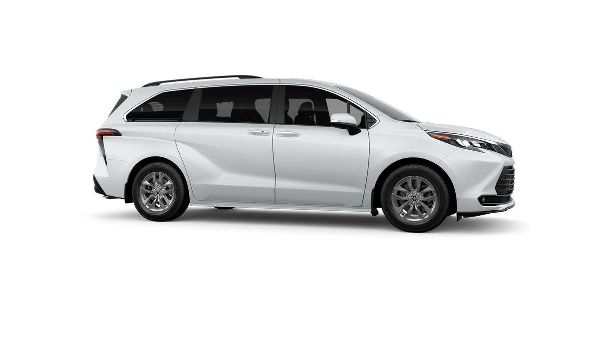 2026 Toyota Sienna XLE 7-Passenger