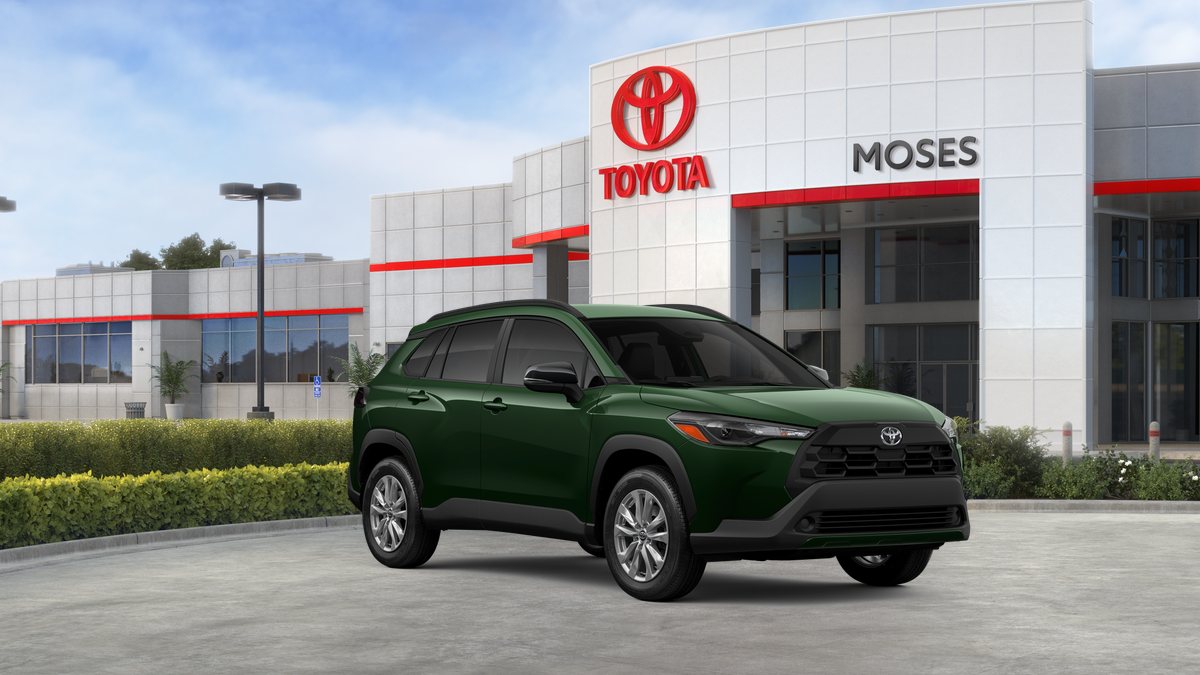 2026 Toyota COROLLA CROSS LE 4WD