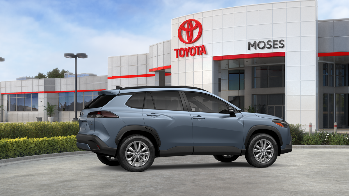 2026 Toyota COROLLA CROSS LE 4WD