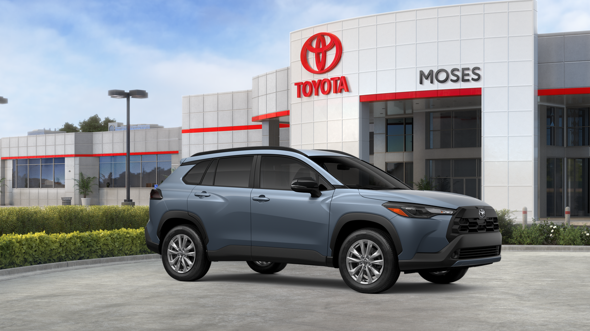 2026 Toyota COROLLA CROSS LE 4WD