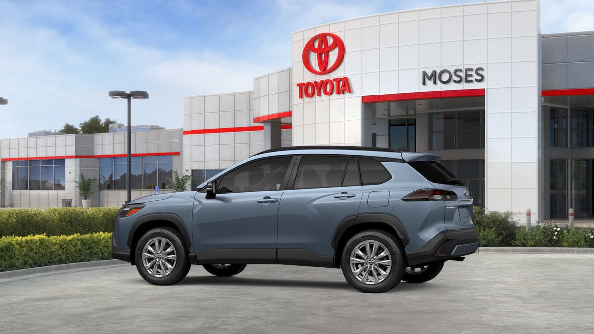2026 Toyota COROLLA CROSS LE 4WD