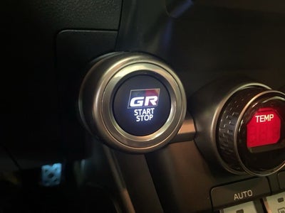 2025 Toyota GR86 Premium MT