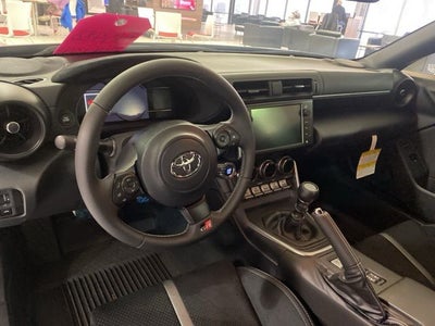 2025 Toyota GR86 Premium MT